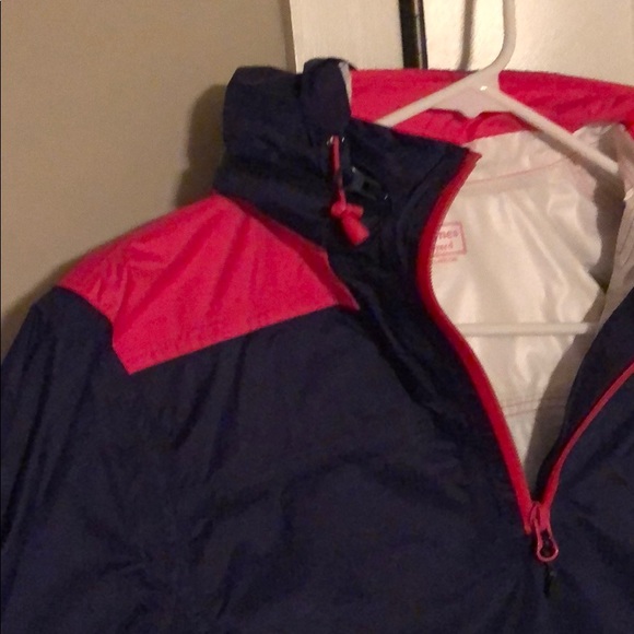 Vineyard Vines Rain jacket pullover - Size Small - Picture 4 of 5